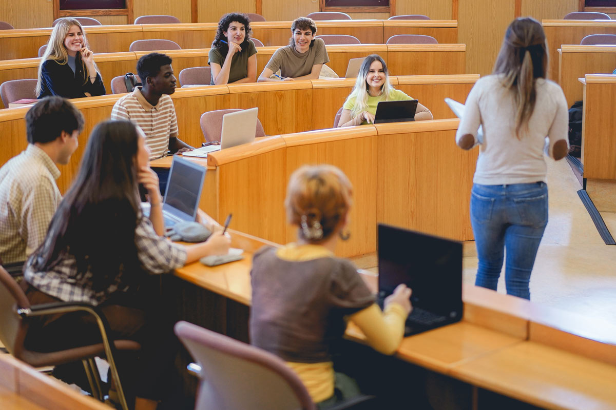 Call for Applications for Visiting Professors